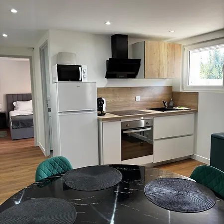 Longchamps 5 - Air-conditioned - Ground Floor - Modern Apartment Aix-les-Bains