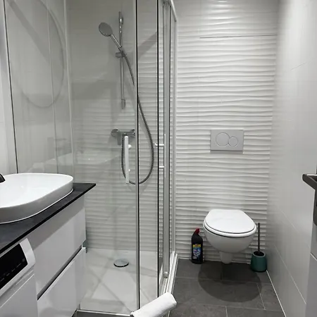 Apartment Longchamps 5 - Air-conditioned - Ground Floor - Modern *