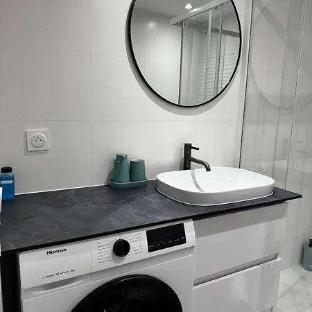 Lejlighed Longchamps 5 - Air-conditioned - Ground Floor - Modern